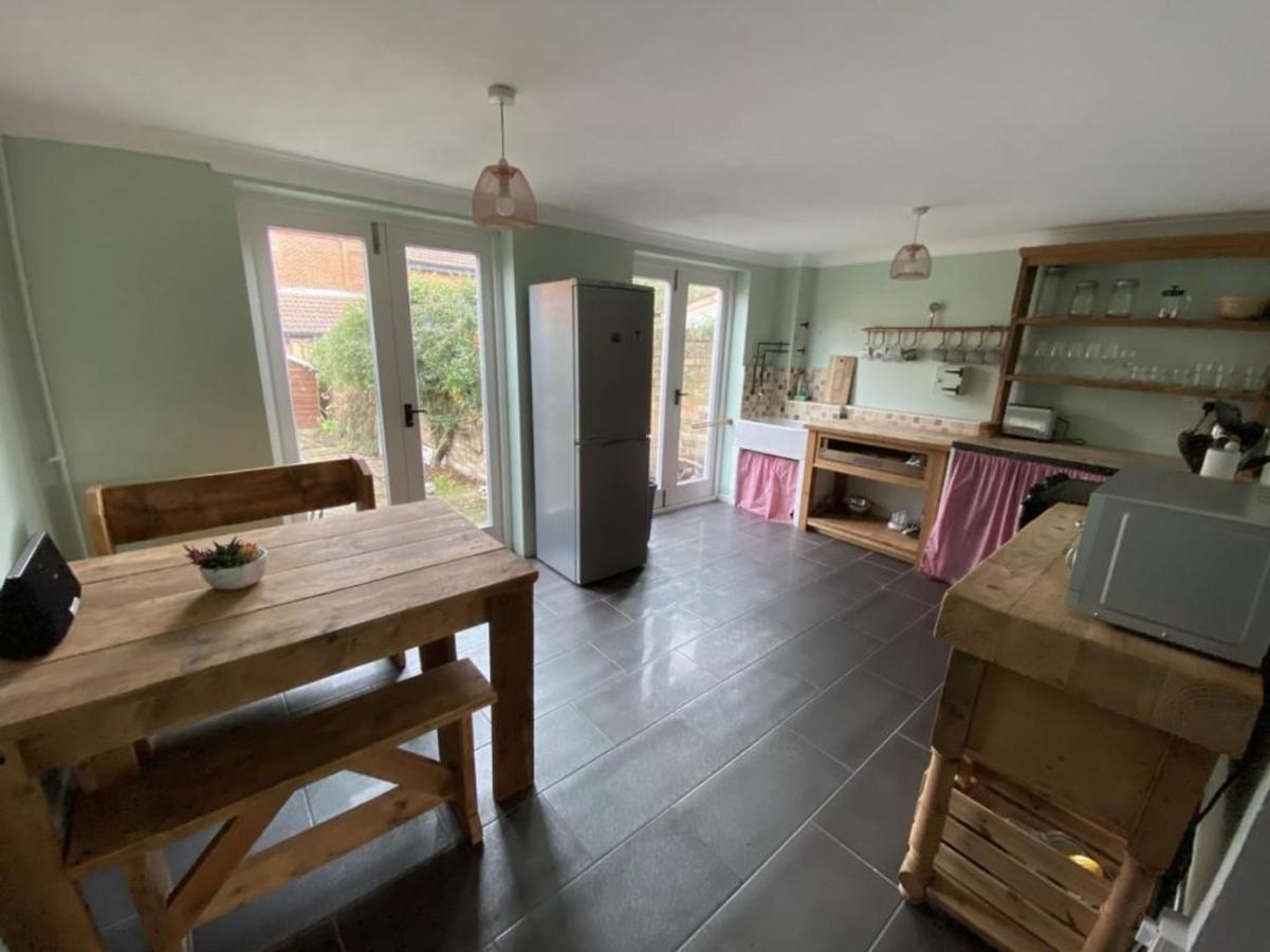 Charming Town Centre Character Cottage With Parking Stowmarket Kültér fotó